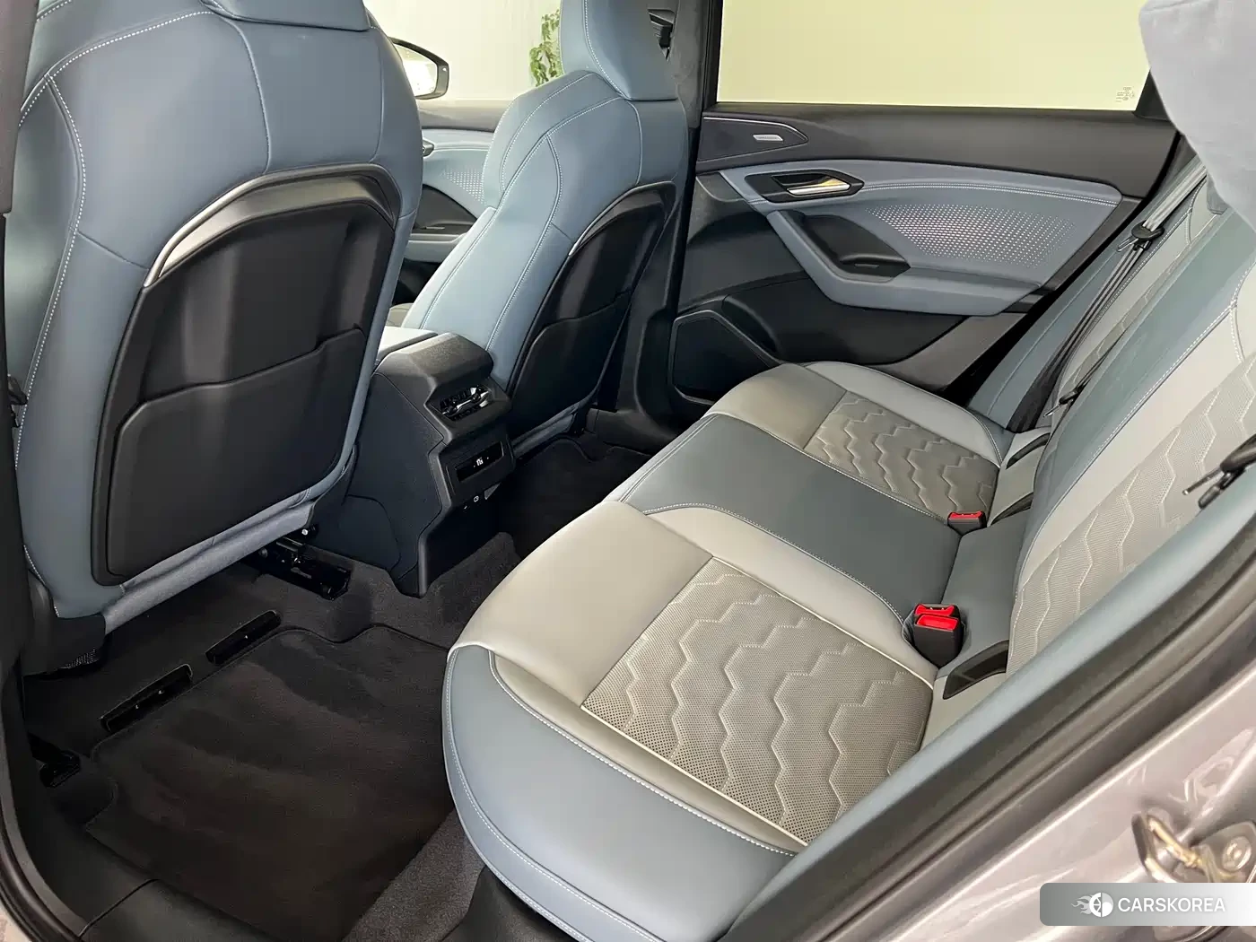 Audi Q6L e-tron id 4554067 из Китая 12