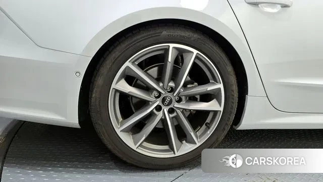 Audi A7 (4K) id 3458983 из Кореи 15