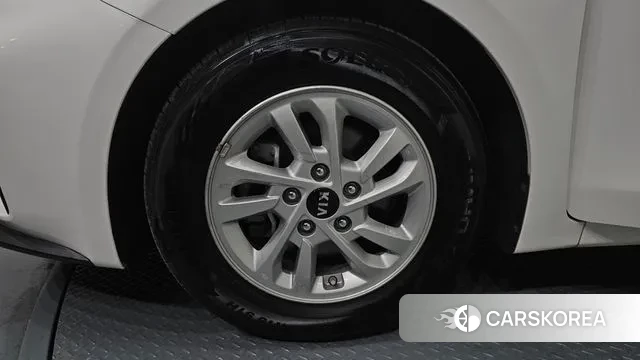 Kia Come New K3 id 3601618 из Кореи 15