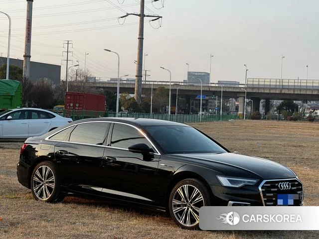 Audi A6L id 4301475 из Китая 7