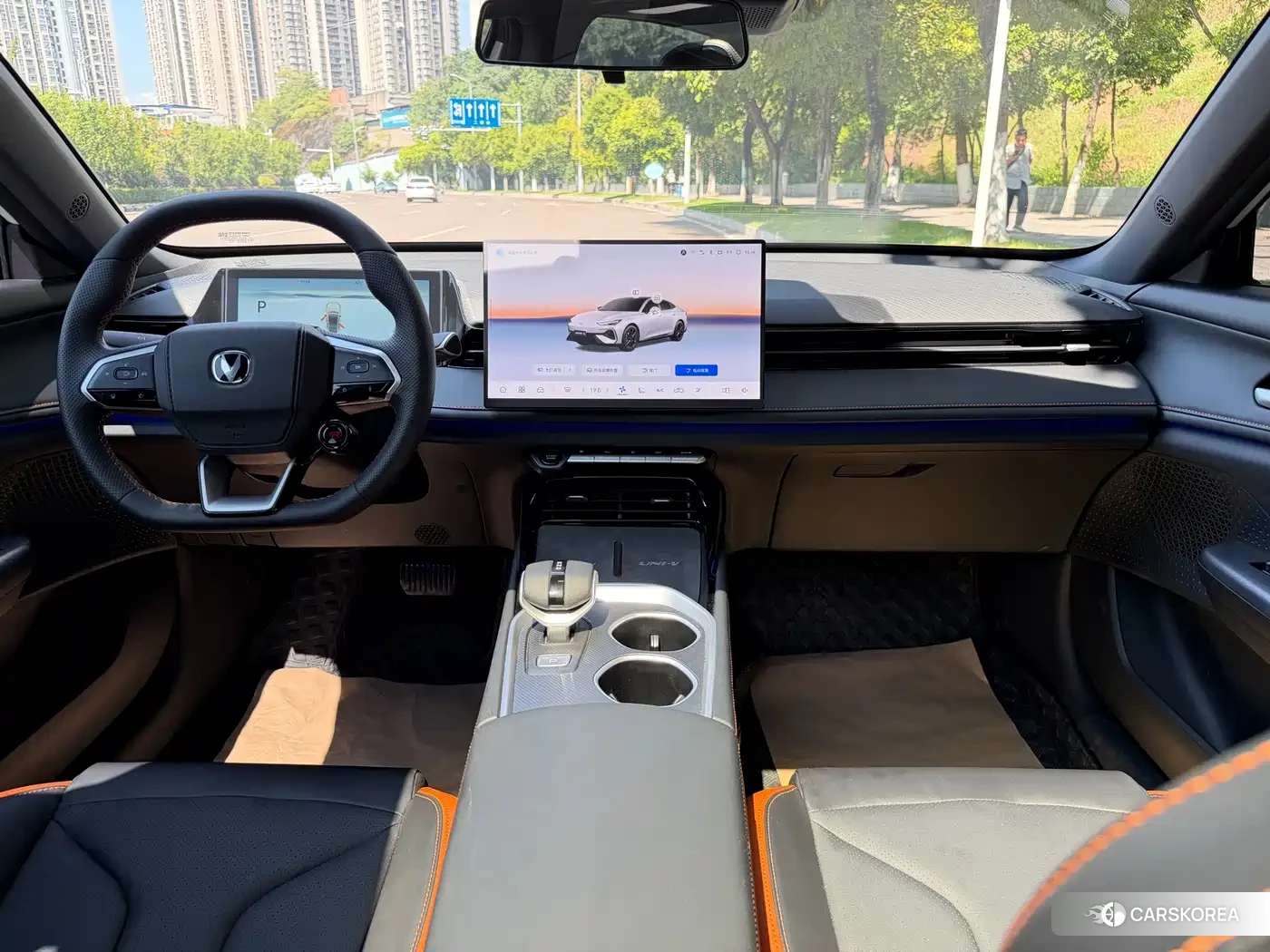 Chang'an UNI-V 2025 Белый из Китая, фото 5