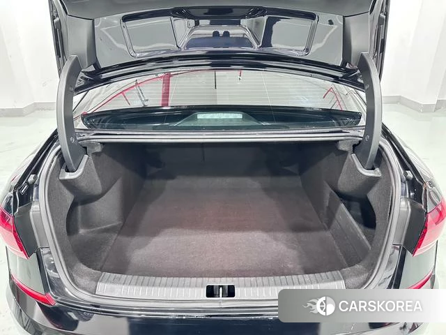 Volkswagen Passat 2025 Черный из Китая, фото 5