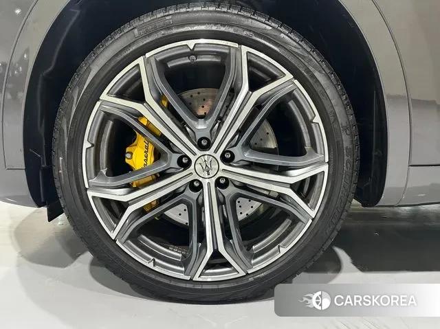 Maserati Levante id 3359811 из Кореи 14