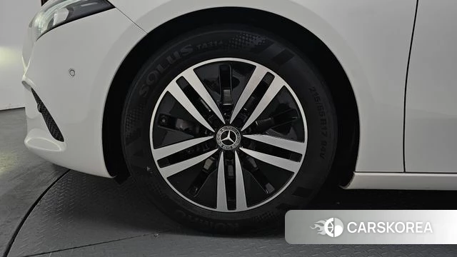 Mercedes-Benz A-Class W177 id 3965186 из Кореи 15