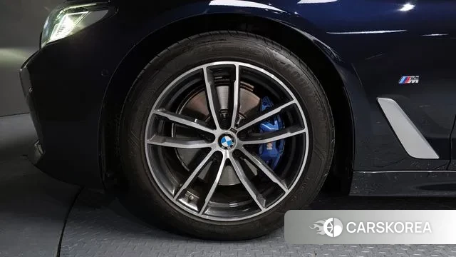 BMW 5 Series (G30) id 3053701 из Кореи 15