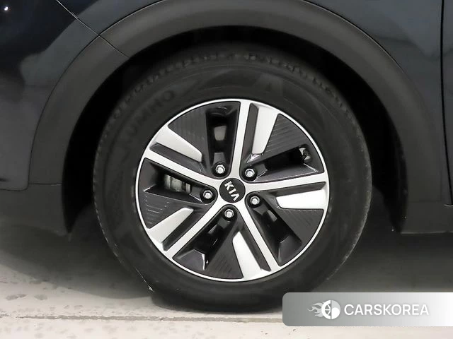 Kia The New Niro id 3921007 из Кореи 12