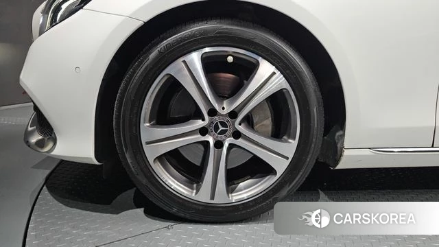 Mercedes-Benz E-Class W213 id 4496792 из Кореи 15