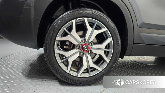 Kia Seltos id 4604639 из Кореи 29