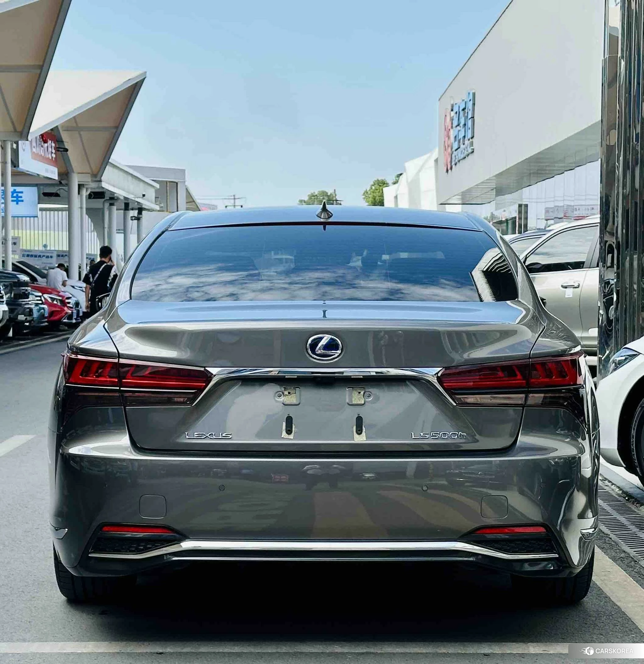 Lexus LS id 4426881 из Китая 10