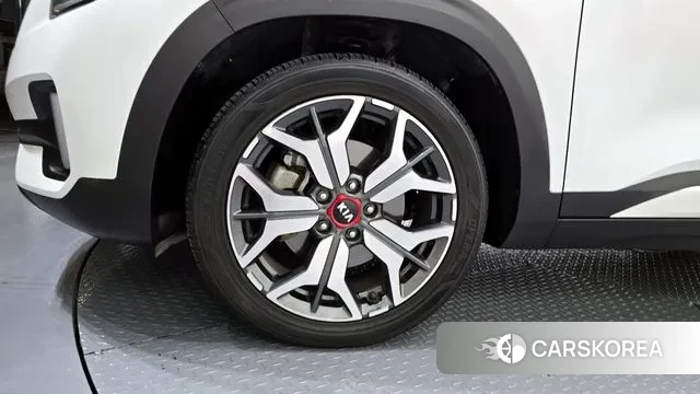 Kia Seltos id 3038139 из Кореи 15