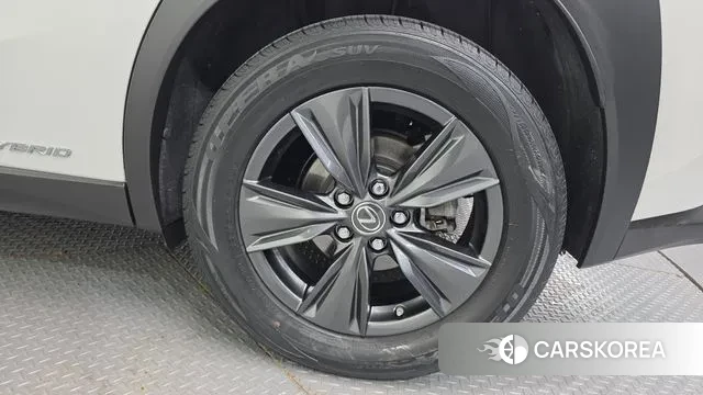 Lexus UX250h id 3556688 из Кореи 15