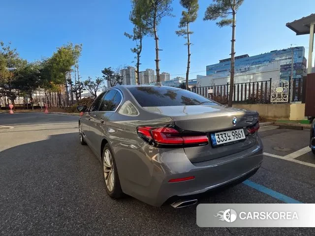 BMW 5 Series (G30) id 3504167 из Кореи 13