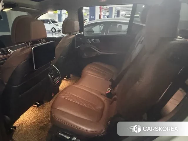 BMW X7 (G07) 2022 Белый из Кореи, фото 5