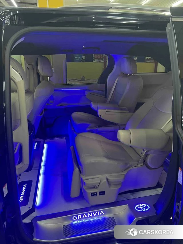 Toyota Grevia 2023 Другой из Китая, фото 5