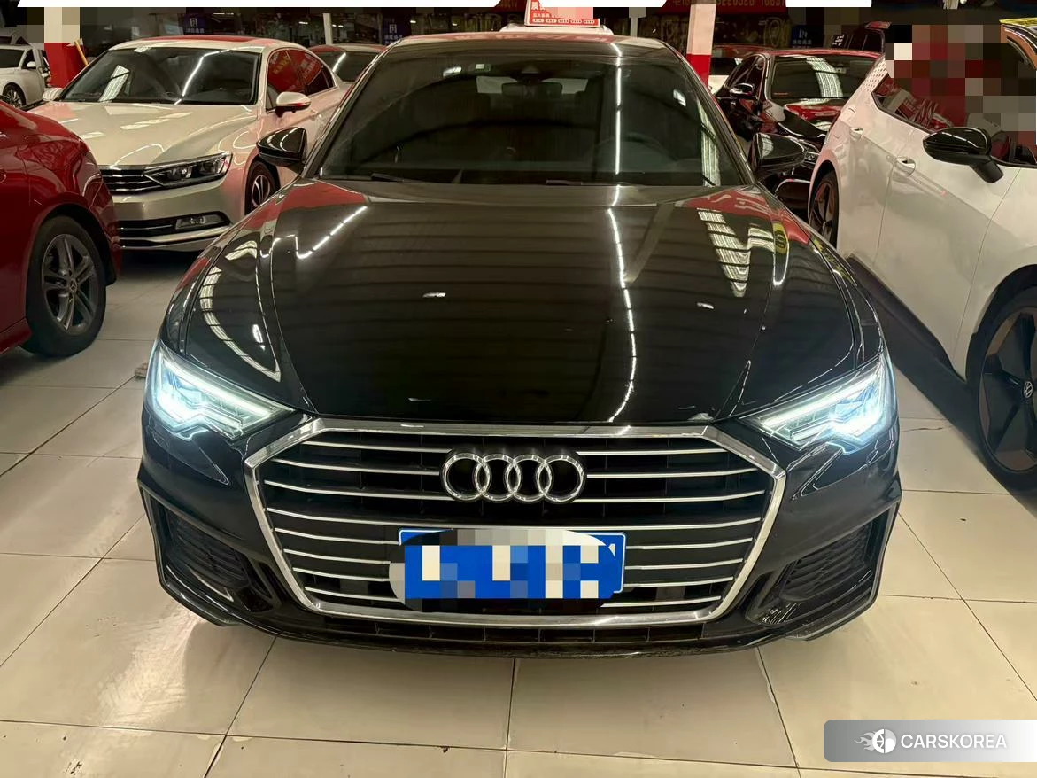 Audi A6L id 4420861 из Китая 5