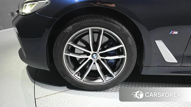 BMW 5 Series (G30) id 4717151 из Кореи 27