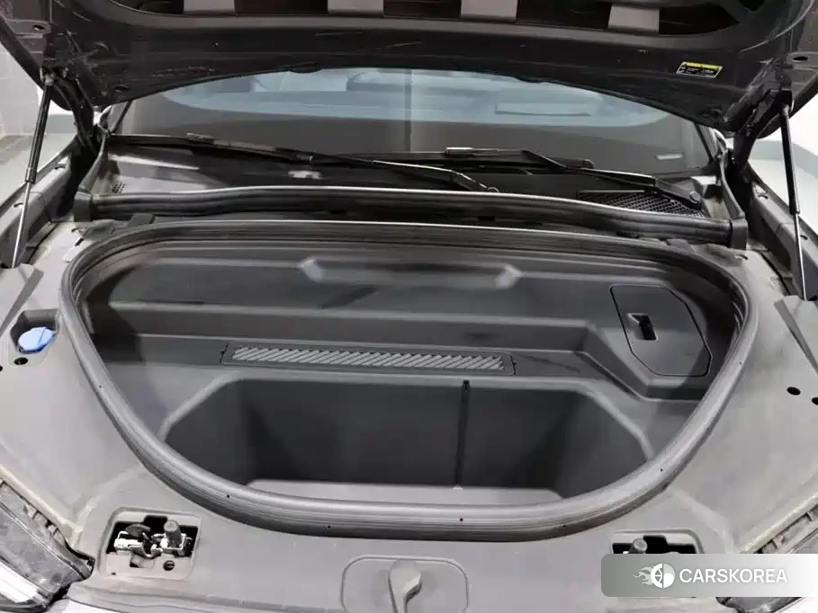 Audi Q6L e-tron id 4583690 из Китая 12