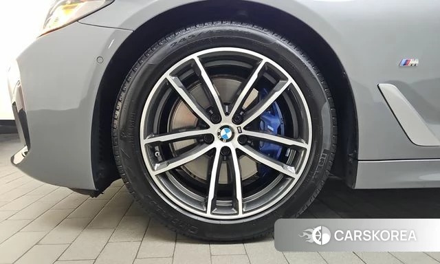 BMW 5 Series (G30) id 4935504 из Кореи 28