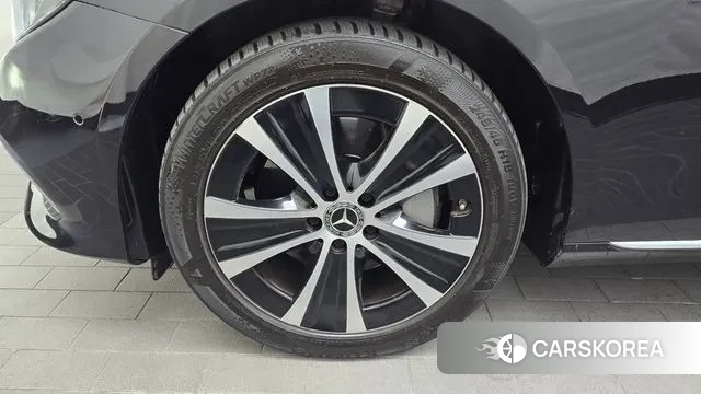 Mercedes-Benz E-Class W213 id 3380100 из Кореи 15