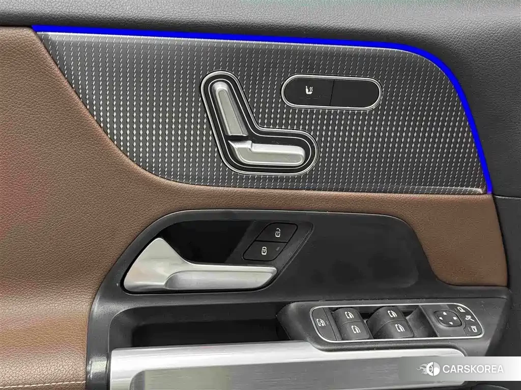 Mercedes-Benz GLB id 4606946 из Китая 18