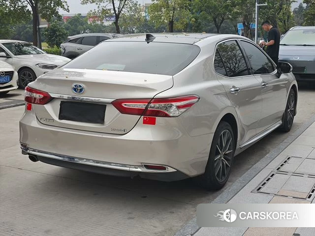 Toyota Camry 2023 Серебристо-серый из Китая, фото 5