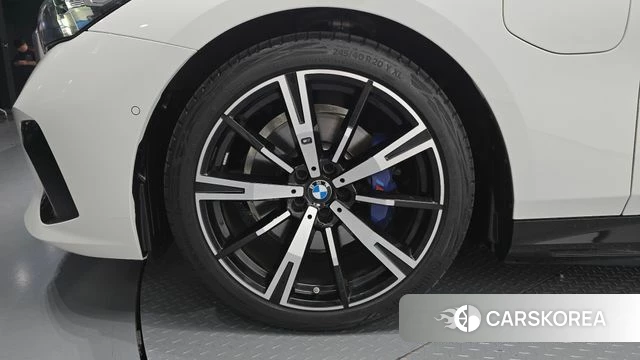 BMW 5 Series (G60) id 4644926 из Кореи 31