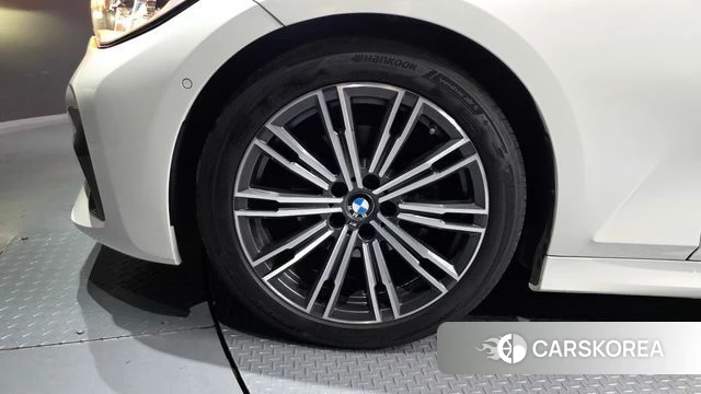 BMW 3 Series (G20) id 4410557 из Кореи 26