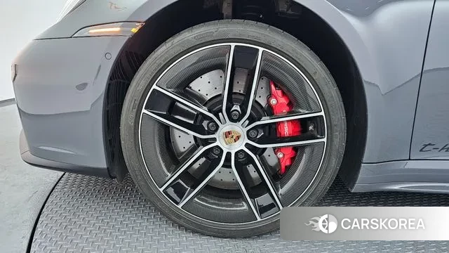 Porsche 911(992) id 3695969 из Кореи 15