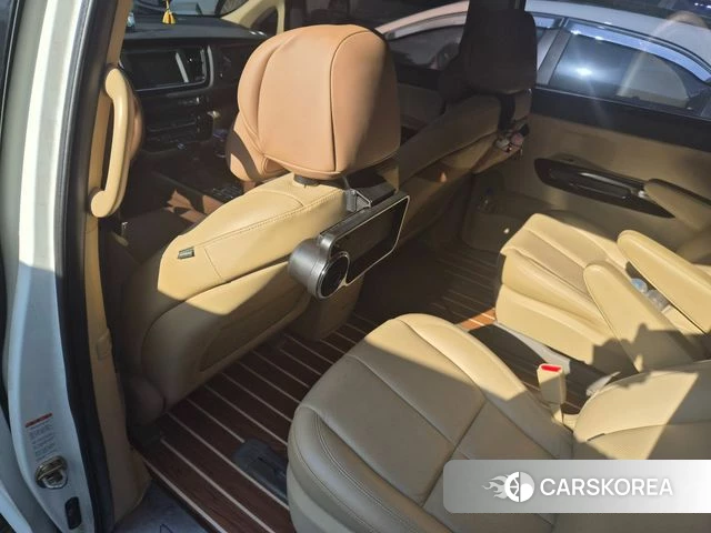 Kia The New Carnival 2018 Белый из Кореи, фото 5