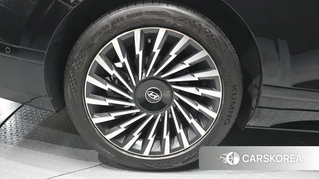 Hyundai Grandeur Hybrid (GN7) id 4488342 из Кореи 31