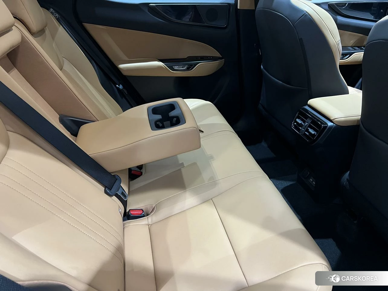 Lexus NX id 4440464 из Китая 11
