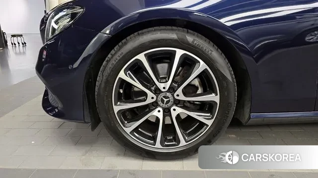 Mercedes-Benz E-Class W213 id 3428624 из Кореи 15