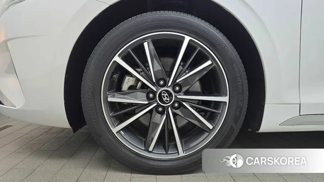 Hyundai The New Grandeur IG id 4344404 из Кореи 29