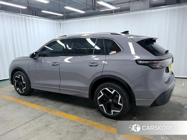 Volkswagen Tiguan L id 4259679 из Китая 15