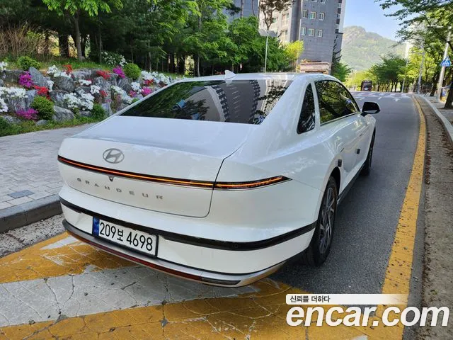 Hyundai Grandeur Hybrid (GN7) 2023 Белый из Кореи, фото 5