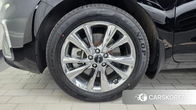 Kia The New Carnival id 4626341 из Кореи 29