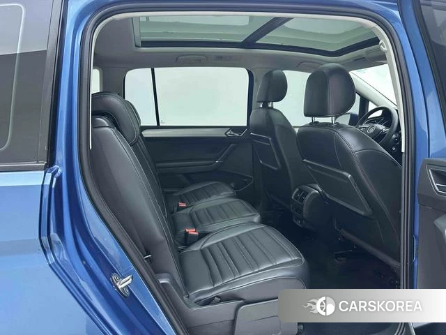 Volkswagen Touran L id 4263110 из Китая 18
