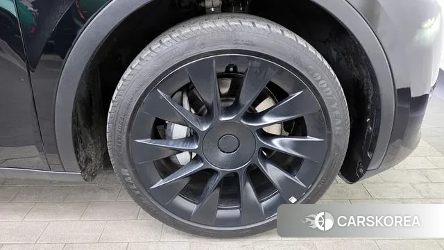 Tesla Model Y id 3599657 из Кореи 15