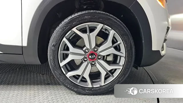 Kia Seltos id 3045103 из Кореи 15