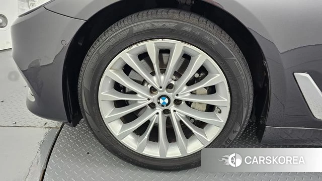 BMW 5 Series (G30) id 4581581 из Кореи 15
