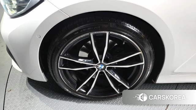 BMW 3 Series (G20) id 3878871 из Кореи 15