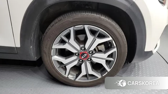 Kia Seltos id 3307000 из Кореи 15