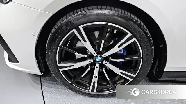 BMW 5 Series (G60) id 3446981 из Кореи 15