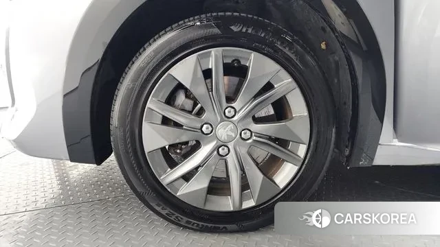 Peugeot e-208 second Generation id 3620597 из Кореи 15