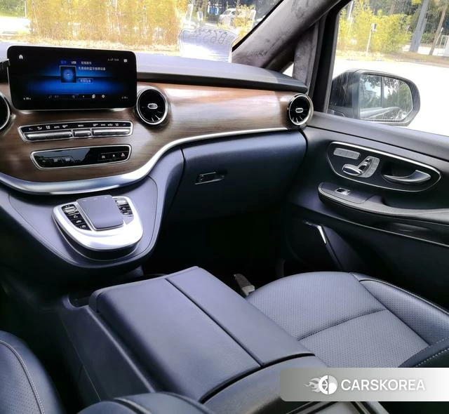 Mercedes-Benz V-class id 4278114 из Китая 19