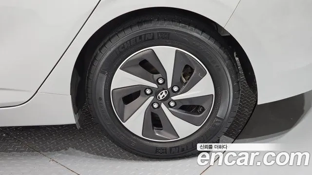 Hyundai Ionic Hybrid id 2897003 из Кореи 15