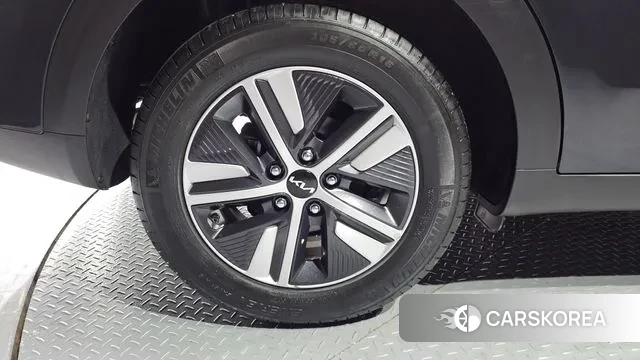 Kia The New Niro id 3406571 из Кореи 15