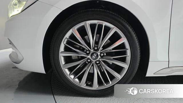 Hyundai Grandeur IG id 4345720 из Кореи 31