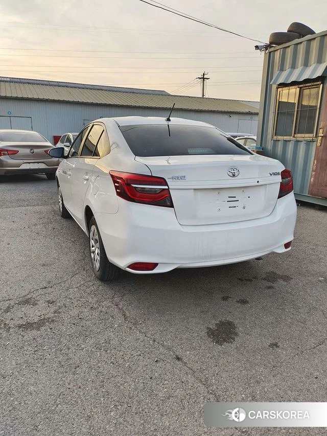 Toyota Vios 2023 Белый из Китая, фото 5