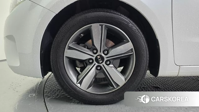 Kia The New K3 id 4751470 из Кореи 15